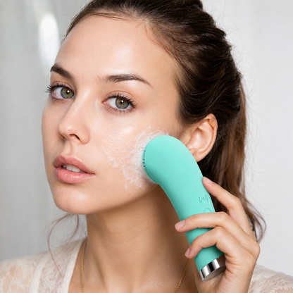 Facial Cleanser Brush